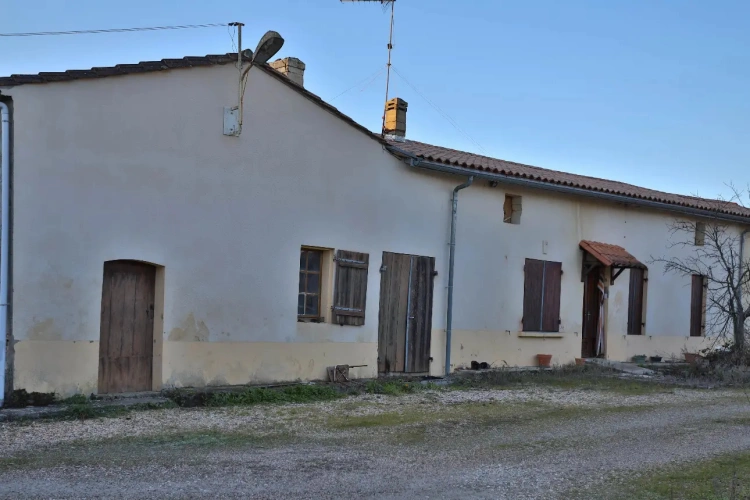 Photos 2 - Touristique - Propriété viticole et ensemble en pierre au calme