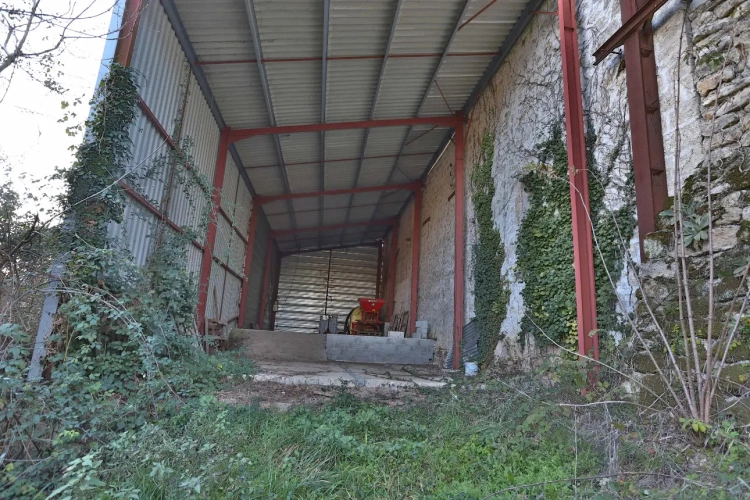 Photos 6 - Touristique - Propriété viticole et ensemble en pierre au calme