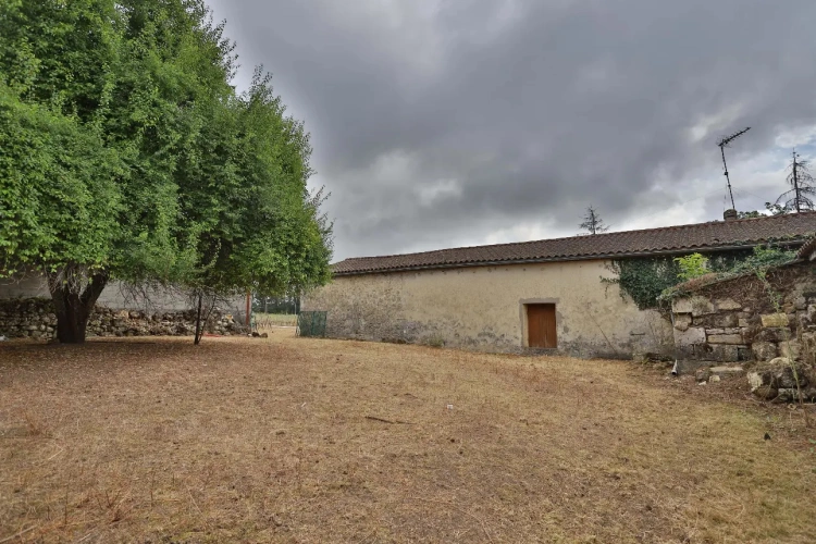 Photos 9 - Touristique - Propriété viticole et ensemble en pierre au calme