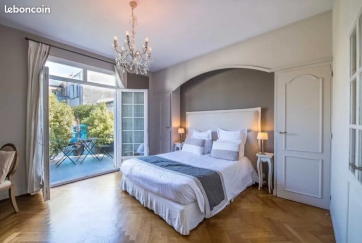 Photos 5 - Prestige - La Villa Bordelaise_Propriéte de caractère avec chambres d'hôtes potentielles - Centre Bordeaux - 255m²