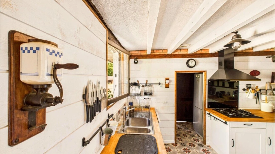 Photos 6 - Land - House