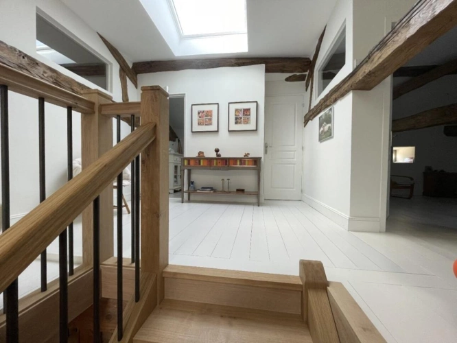 Photos 16 - Tourist - Character property