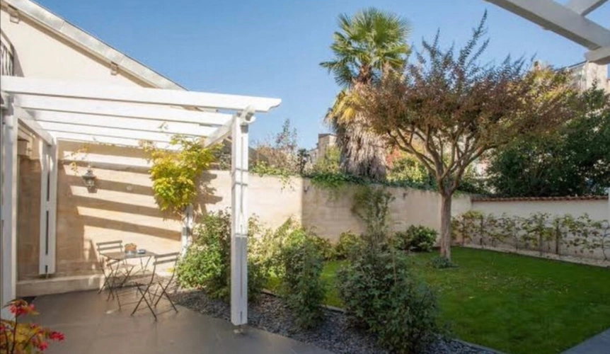 Photos 14 - Prestige - La Villa Bordelaise_Propriéte de caractère avec chambres d'hôtes potentielles - Centre Bordeaux - 255m²