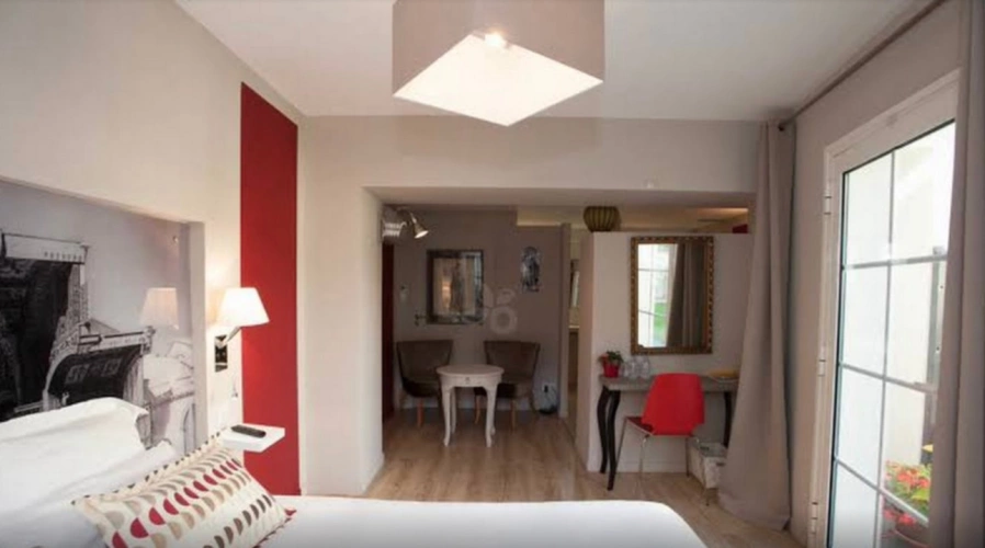 Photos 18 - Prestige - La Villa Bordelaise_Propriéte de caractère avec chambres d'hôtes potentielles - Centre Bordeaux - 255m²