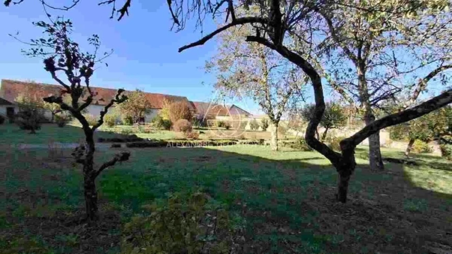 Photos 11 - Prestige - Exceptionnel château XV-XVI et XIXe avec son hameau et ses 108 hectares avec possibilité d’acheter 200ha attenants supplémentaires
