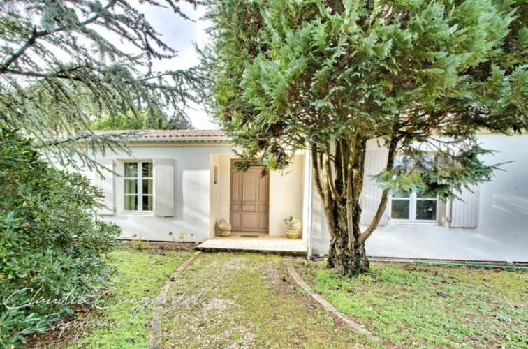 Photos 22 - Prestige - Magnifique propriété de 7 pièces alliant espace, élégance et cadre verdoyant à seulement 10' de LA ROCHELLE