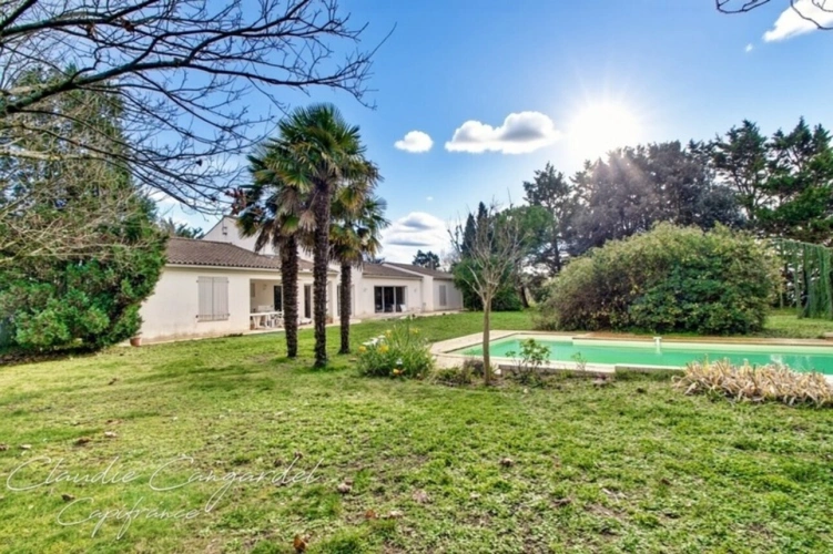 Photos 35 - Prestige - Magnifique propriété de 7 pièces alliant espace, élégance et cadre verdoyant à seulement 10' de LA ROCHELLE