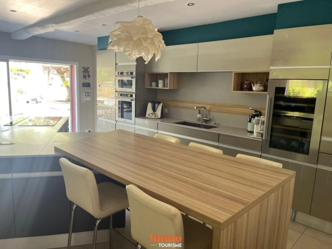 Photos 8 - Tourist - Domaine Touristique clé en main avec 5 gîtes, 2 piscines et Ma