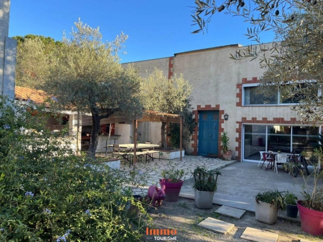 Photos 13 - Tourist - Domaine Touristique clé en main avec 5 gîtes, 2 piscines et Ma