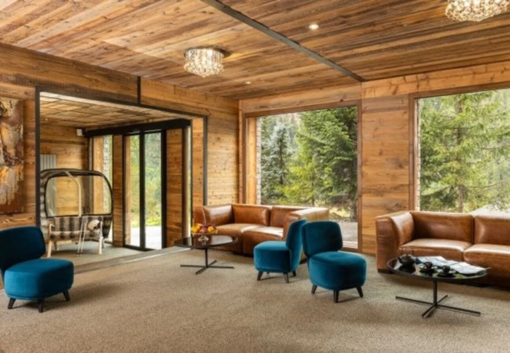 Photos 11 - Prestige - ENSEMBLE ALPIN ULTRA-PREMIUM de 3 500 m² à TIGNES (73) 5 Chalets, accès ski au pied, vue, piscine