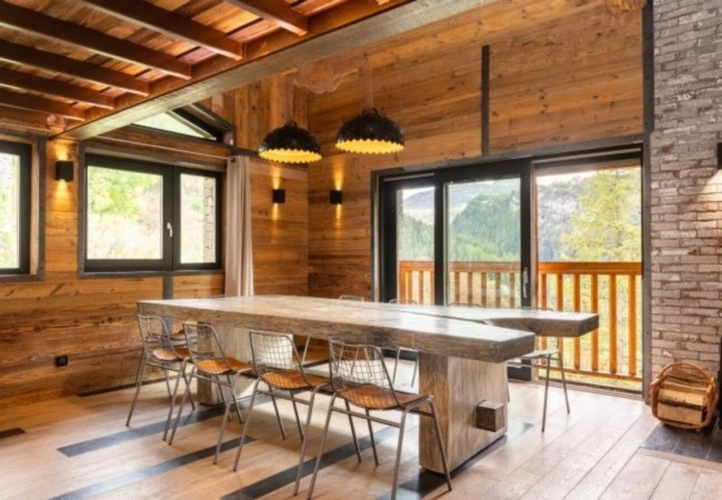 Photos 13 - Prestige - ENSEMBLE ALPIN ULTRA-PREMIUM de 3 500 m² à TIGNES (73) 5 Chalets, accès ski au pied, vue, piscine