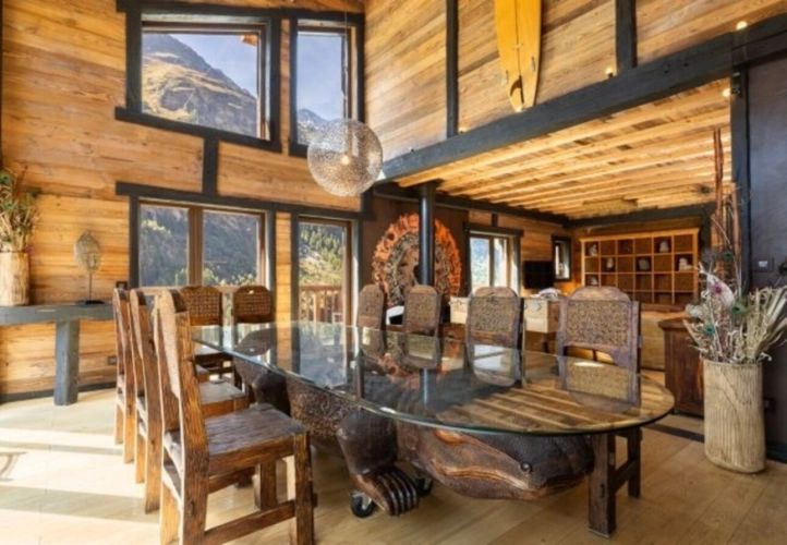 Photos 31 - Prestige - ENSEMBLE ALPIN ULTRA-PREMIUM de 3 500 m² à TIGNES (73) 5 Chalets, accès ski au pied, vue, piscine