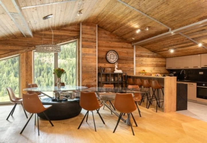 Photos 58 - Prestige - ENSEMBLE ALPIN ULTRA-PREMIUM de 3 500 m² à TIGNES (73) 5 Chalets, accès ski au pied, vue, piscine