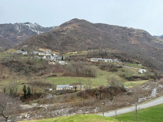 Photos 2 - Rurale - Propriété agricole sur 2,4 hectares de terrain