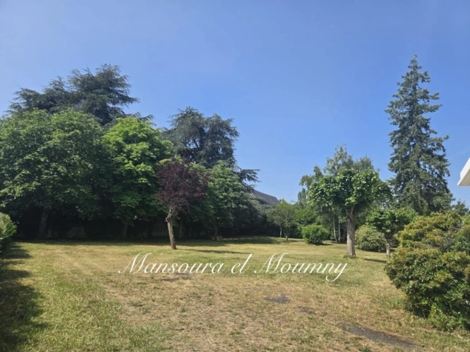 Photos 7 - Touristique - Propriété à vendre 20 pièces CHATEAU RENAULT (37)