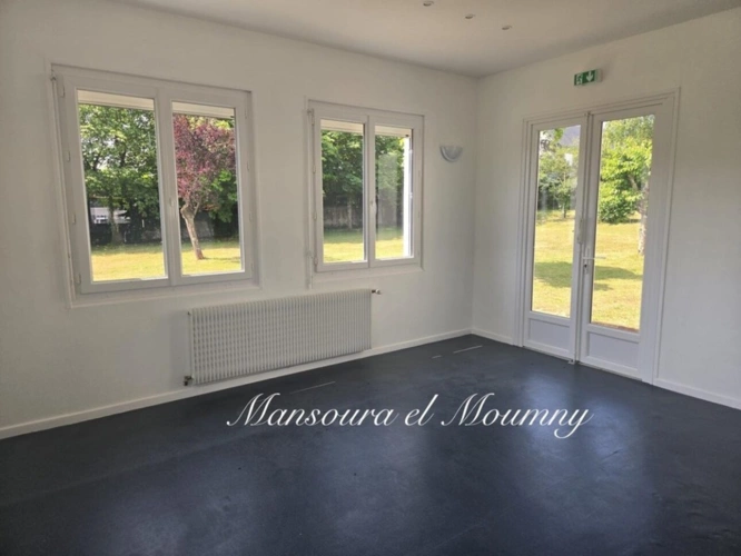 Photos 10 - Touristique - Propriété à vendre 20 pièces CHATEAU RENAULT (37)