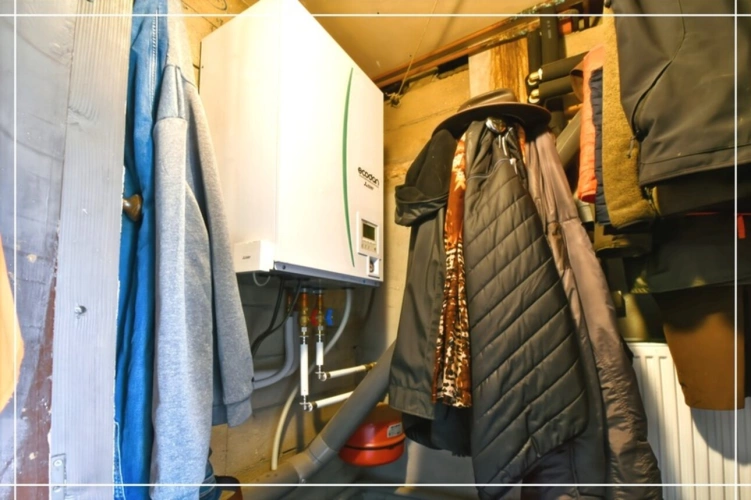 Photos 42 - Équestre - Propriete à vendre 7 pièces REIGNY (18)