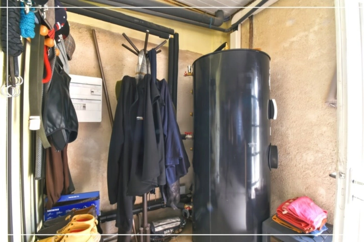 Photos 44 - Équestre - Propriete à vendre 7 pièces REIGNY (18)