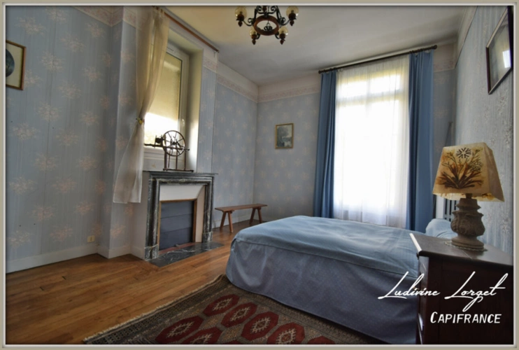 Photos 15 - Rurale - Corps de ferme avec Maison bourgeoise à vendre - Au nord de Soissons (02 Aisne) (14km) – maison de 335 m² hb-6 chambres - Dépendances - Garages – Hangars- Idéal entrepreneur-Artisan - Terrain 1.18ha