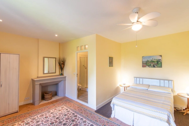 Photos 7 - Tourist - Estate