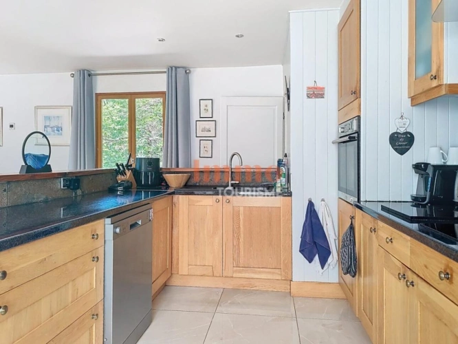 Photos 29 - Touristique - Domaine de gîtes et chambres d'hôtes de caractère - Pied du