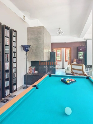 Photos 30 - Touristique - Domaine de gîtes et chambres d'hôtes de caractère - Pied du