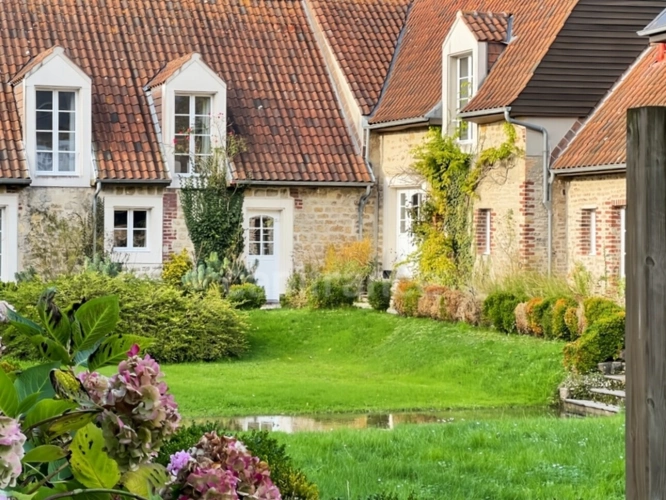 Photos 5 - Prestige - À VENDRE - ST LÉONARD - PROPRIÉTÉ DE CARACTÈRE EN PIERRES - 4,75 HECTARES - 7 APPARTEMENTS - PISCINE COUVERTE - LOCAL TECHNIQUE