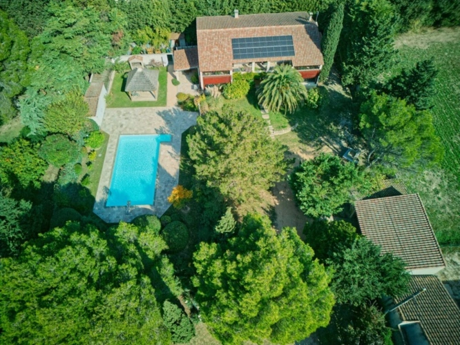 Photos 11 - Prestige - Propriete à vendre 9 pièces GRAVESON (13)