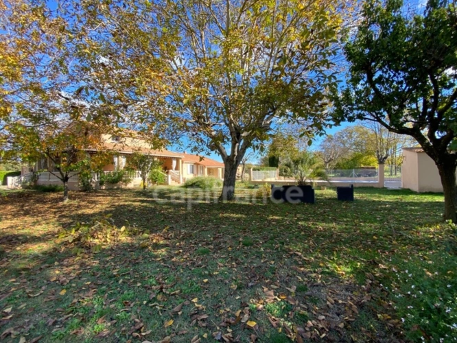 Photos 14 - Tourist - Dpt Gard (30), à vendre 5mn d'UZES, Belle propriété RP, chambres d'hôtes et gîte, piscine, parc 5 00