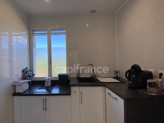 Photos 32 - Tourist - Dpt Gard (30), à vendre 5mn d'UZES, Belle propriété RP, chambres d'hôtes et gîte, piscine, parc 5 00