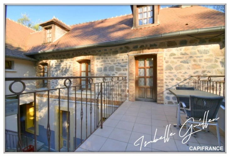 Photos 3 - Touristique - Propriéte à vendre 3 pièces NERIS LES BAINS (03) Grande maison isolée