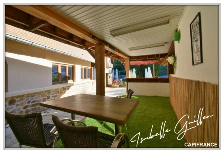 Photos 5 - Touristique - Propriéte à vendre 3 pièces NERIS LES BAINS (03) Grande maison isolée