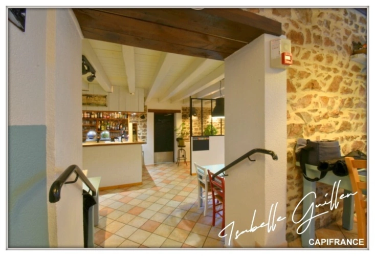 Photos 12 - Touristique - Propriéte à vendre 3 pièces NERIS LES BAINS (03) Grande maison isolée