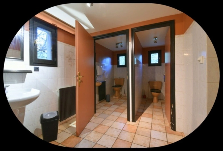 Photos 34 - Touristique - Propriéte à vendre 3 pièces NERIS LES BAINS (03) Grande maison isolée