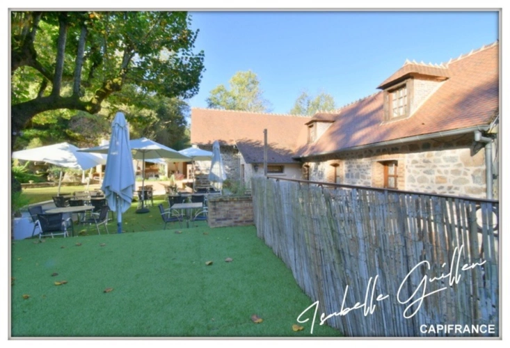 Photos 48 - Touristique - Propriéte à vendre 3 pièces NERIS LES BAINS (03) Grande maison isolée