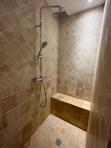 Photos 44 - Prestige - Dpt  (32) : ELEGANT CHATEAU XIX, sans travaux, bases médievales avec douves, piscine, sur 9100m2 jardin clos