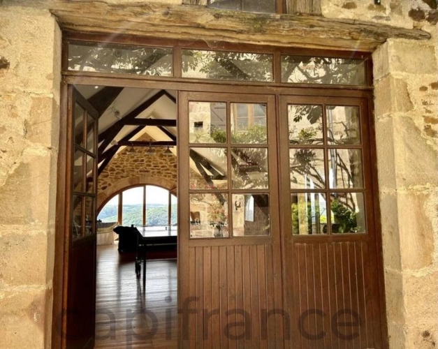 Photos 24 - Prestige - Vaste Propriété avec magnifique vue sur Najac, 15 chambres, piscine et tennis entourée par 5 hectares