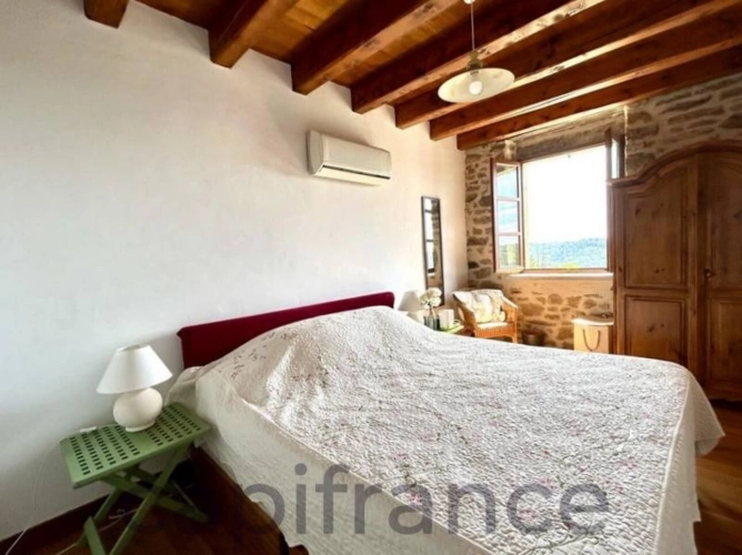 Photos 29 - Prestige - Vaste Propriété avec magnifique vue sur Najac, 15 chambres, piscine et tennis entourée par 5 hectares