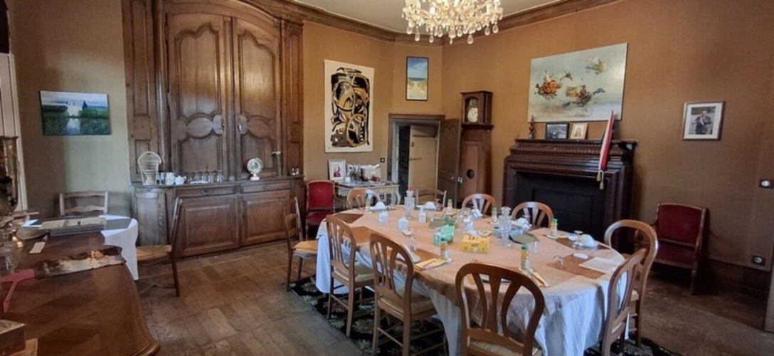 Photos 12 - Prestige - Splendide Château Médiéval Classé - Château se distingue par son élégance sur un domaine d’environ 13 hectares mêlant bois, prairies