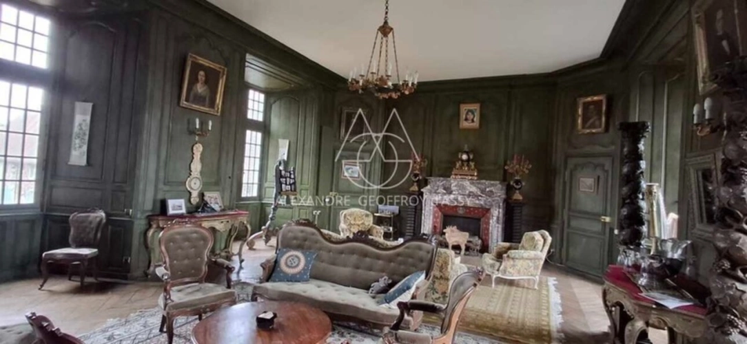 Photos 22 - Prestige - Splendide Château Médiéval Classé - Château se distingue par son élégance sur un domaine d’environ 13 hectares mêlant bois, prairies