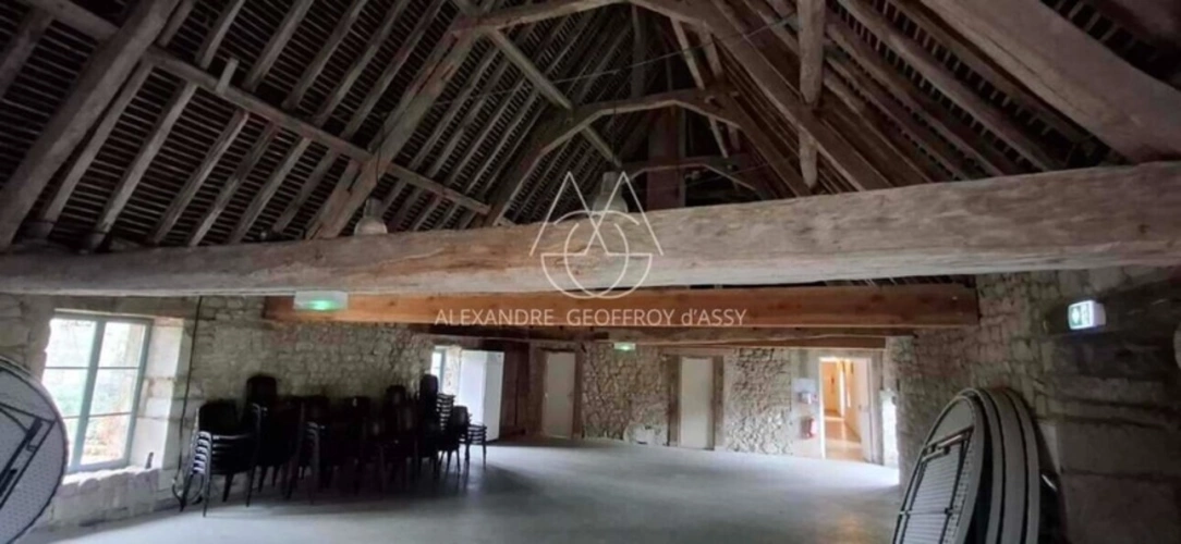 Photos 24 - Prestige - Splendide Château Médiéval Classé - Château se distingue par son élégance sur un domaine d’environ 13 hectares mêlant bois, prairies