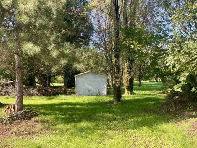 Photos 20 - Rural - House