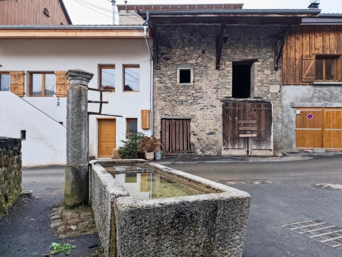 Photos 1 - Rurale - Grange à rénover - ALLINGES (74200)