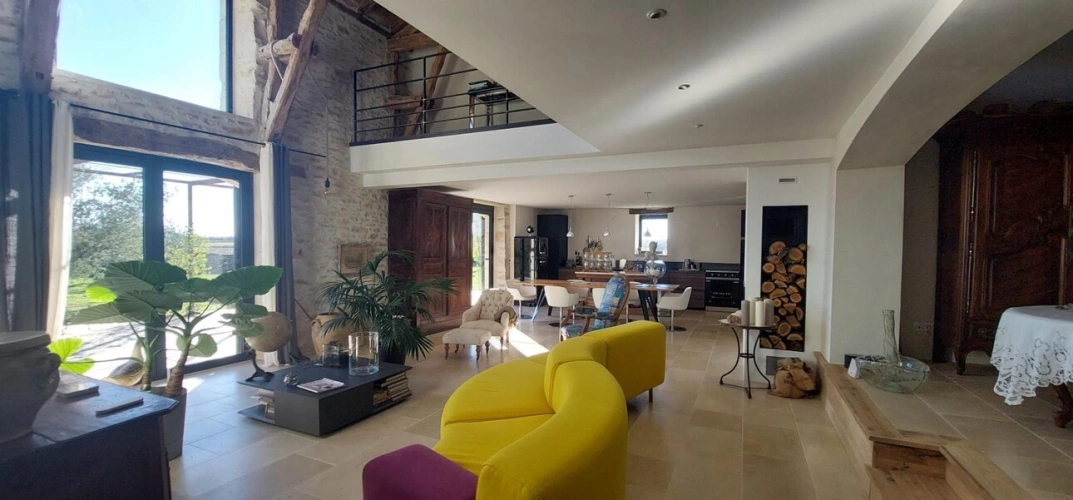 Photos 5 - Rural - Character property