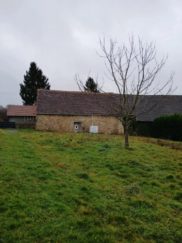 Photos 2 - Rural - Maison, granges et 15 hectares de terres agricoles