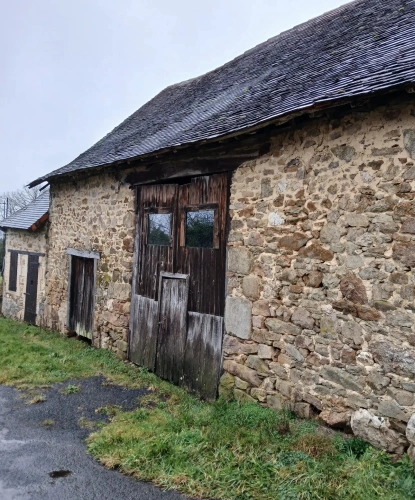 Photos 3 - Rural - Maison, granges et 15 hectares de terres agricoles