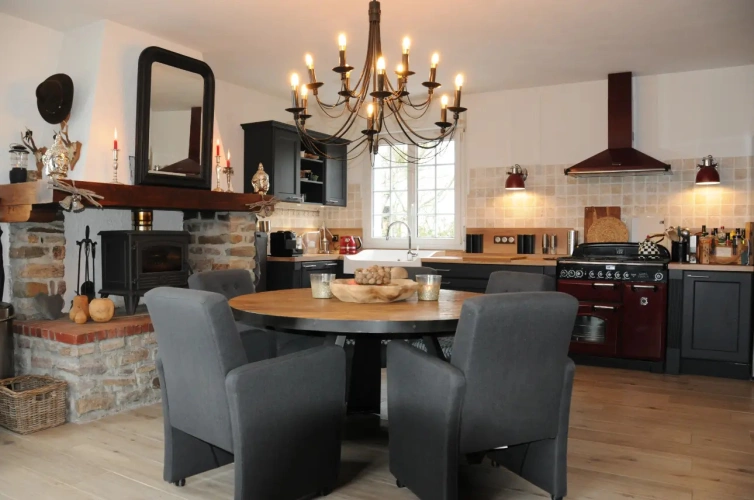 Photos 4 - Equestrian - Well-maintained, high-quality private equestrian property