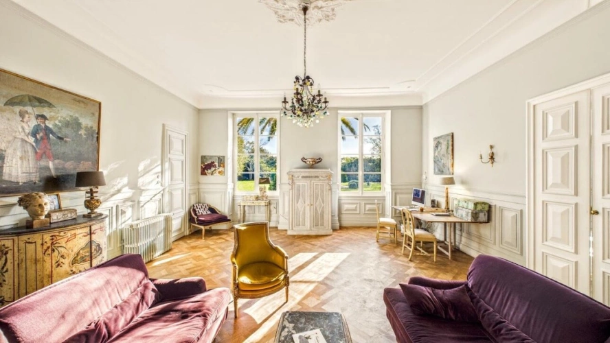 Photos 5 - Prestigious - Property