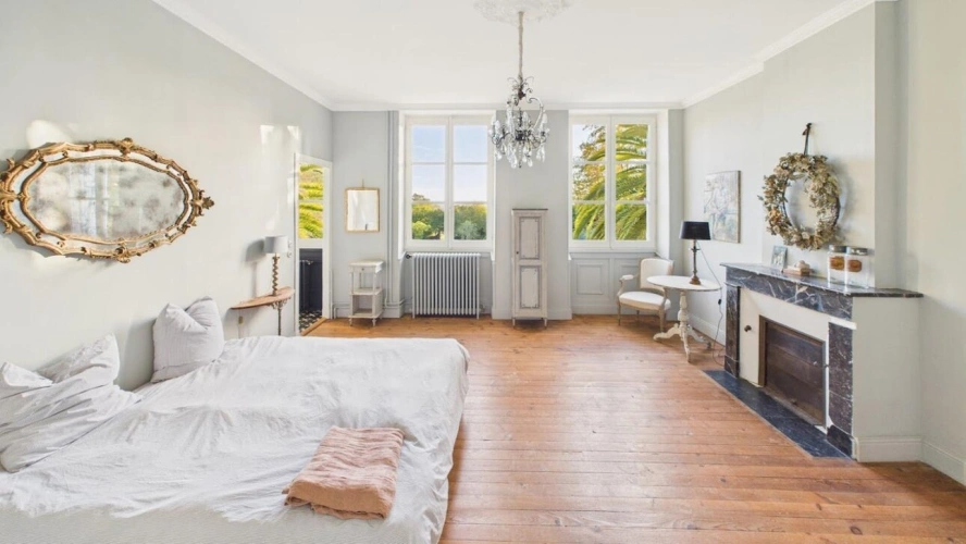 Photos 15 - Prestigious - Property