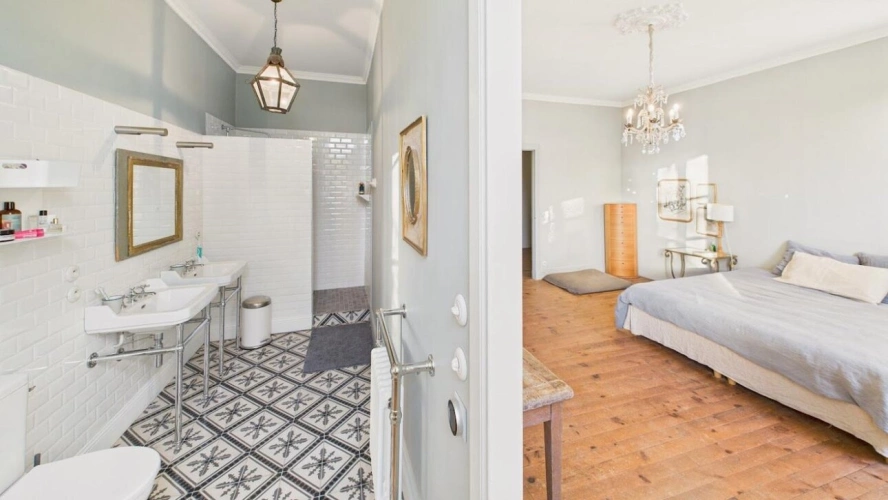 Photos 16 - Prestigious - Property